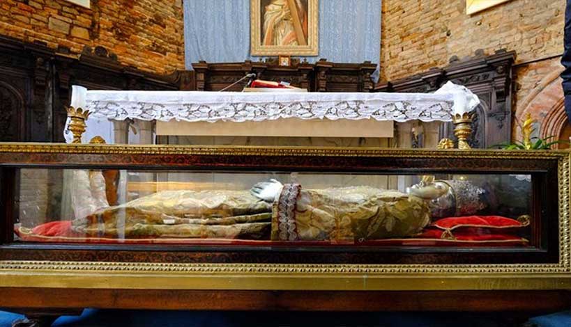 Ιερό σκήνωμα της Αγίας Ελένης