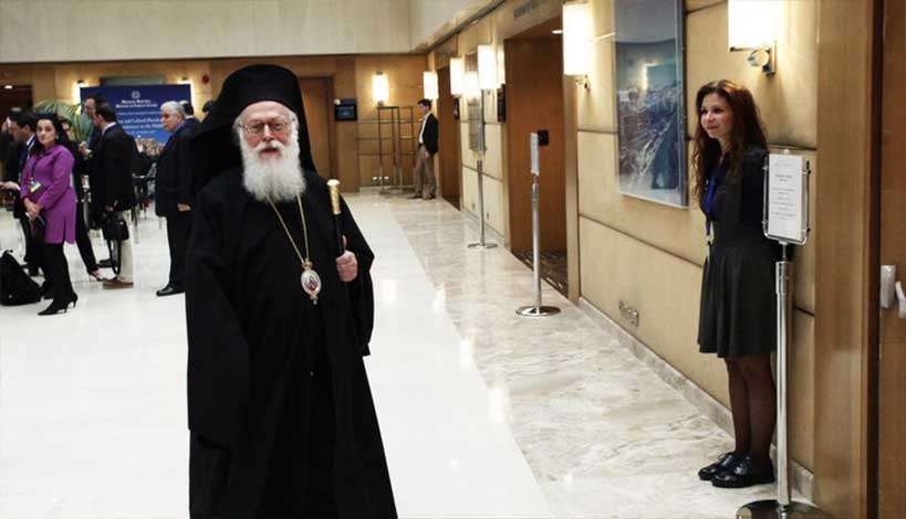Στο στόχαστρο της Ι.Μ Πειραιώς ο Αρχιεπίσκοπος Αλβανίας Αναστάσιος