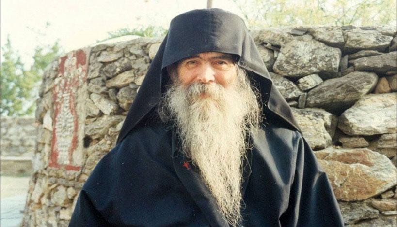 Γέροντας Πανάρετος: «Ανοίξτε τα μάτια σας, μη στρουθοκαμηλίζετε...»
