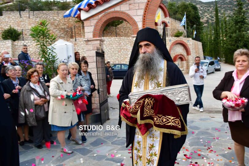 Το Ιερό Λείψανο της Αγίας Αναστασίας της Ρωμαίας από το Άγιον Όρος στον Άγιο Ιγνάτιο Ζόγκα Ελληνικού