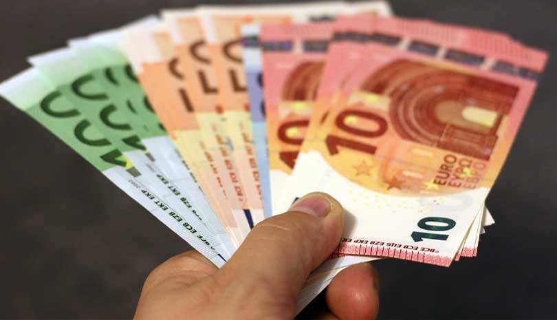 Ελλάδα | Κοινωνικό μέρισμα 700 ευρώ ανά νοικοκυριό προς 953.000 δικαιούχους
