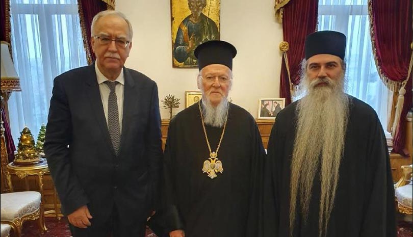 Εκκλησία | Στο Φανάρι Δήμαρχος Καλαβρύτων και Ηγούμενος Αγίας Λαύρας π. Ευσέβιος