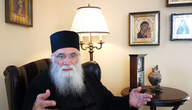 Γέροντας Νεκτάριος Μουλατσιώτης: Ο κορωνοϊός μεταδίδεται με τη Θεία Κοινωνία;