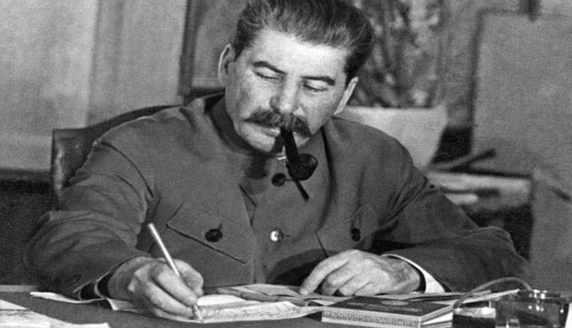 Εορτολόγιο 2020: Παρασκευή 15 Μαΐου Άγιος Παχώμιος ο Ιερομάρτυρας Αρχιεπίσκοπος Τσέρνιγκωφ