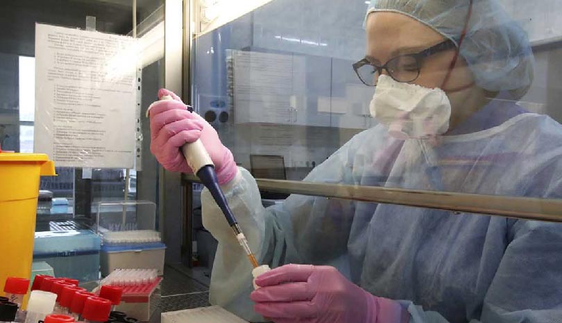 Ρωσία: Ο στρατός θα δοκιμάσει εμβόλιο COVID-19 σε εθελοντές