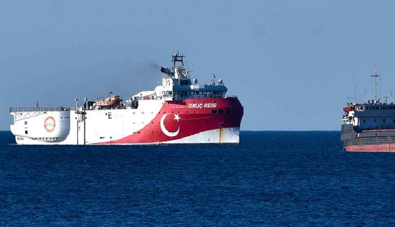 Τουρκικές κινήσεις αποκλιμάκωσης στο Καστελόριζο και παιχνίδια στο Twitter