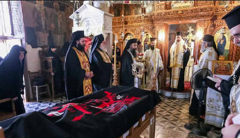 Η Εξόδιος Ακολουθία της μοναχής Θεοδώρας