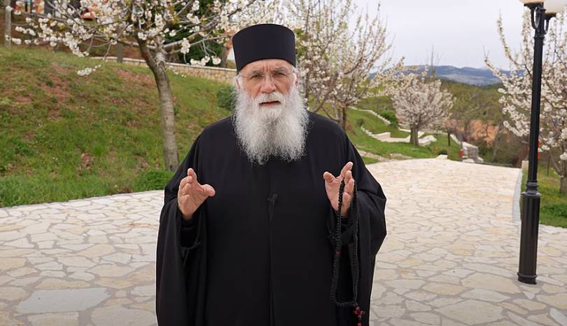 Γέροντας Νεκτάριος Μουλατσιώτης: Ποια ώρα είναι σωστό να γίνει η Ανάσταση;