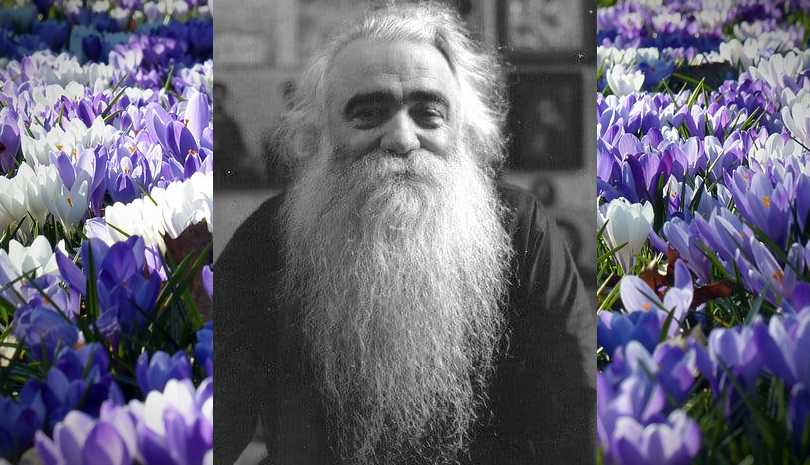 π. Ανανίας Κουστένης: