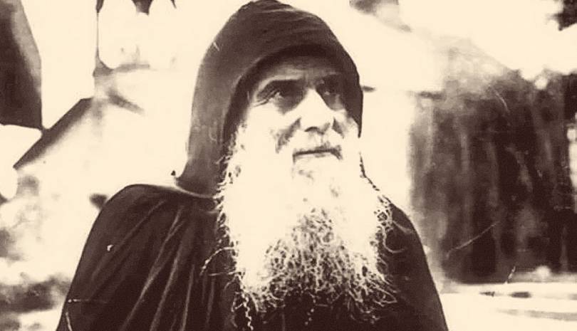 Τι συμβαίνει αν δεν κάνουμε το Σταυρό μας όταν περνάμε έξω από την Εκκλησία