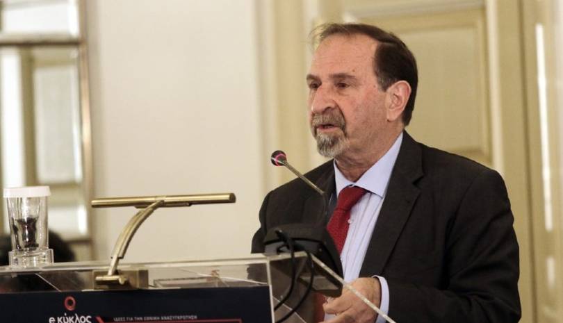 Ι. Κονιδάρης : Υποχρεωτικός εμβολιασμός όλων των ιερέων