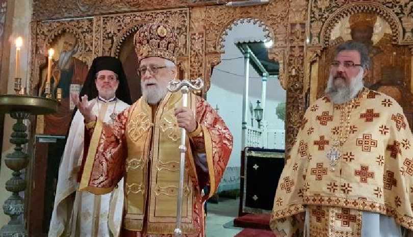 Θεία λειτουργία στην κατεχόμενη μονή Αποστόλου Βαρνάβα