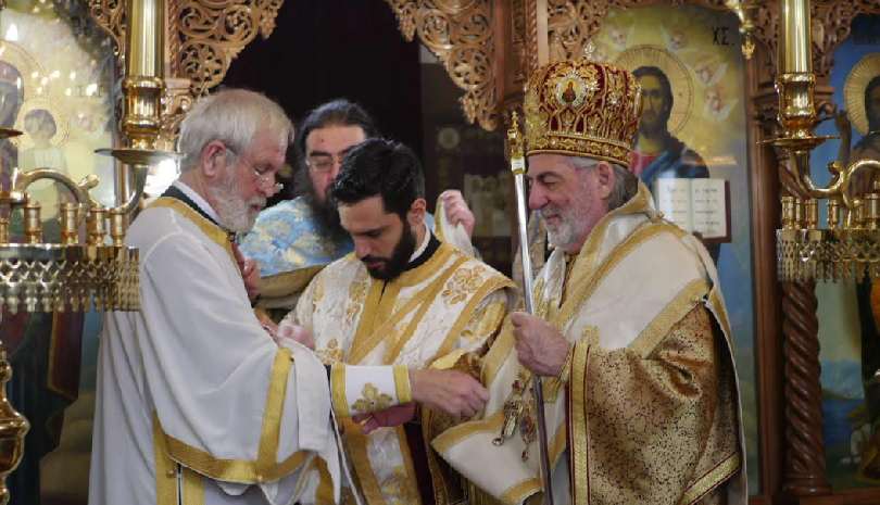 Χειροτονία νέου Πρεσβυτέρου τέλεσε ο Αρχιεπίσκοπος Θυατείρων
