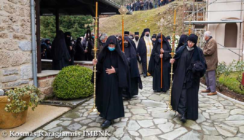 Εξόδιος ακολουθία Καθηγουμένης Μονής Τιμίου Προδρόμου Ναούσης Μεθοδίας Μοναχής