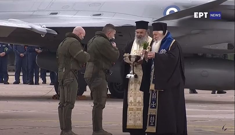 Η Μητρόπολη Θηβών για τους ενοχλημένους από τον αγιασμό στα Rafale
