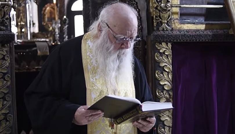 Άγιον Όρος: Παράκληση υπέρ καταπαύσεως του αδελφοκτόνου πολέμου στην Ουκρανία