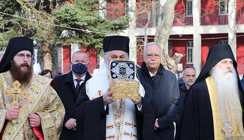 Στα Καλάβρυτα η Τιμία κάρα του Αγίου Αλεξίου (ΦΩΤΟ)