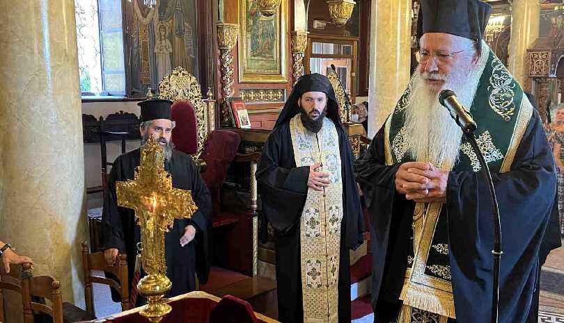 Μεγάλη ευλογία για την Ιερά Μονή Σαγματά που υποδέχτηκε Το Τίμιο Ξύλο