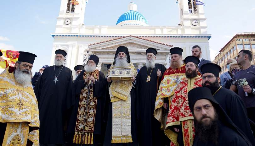 Αναχώρησε από τον Πειραιά η Τιμία Ζώνη της Παναγίας (ΦΩΤΟ)