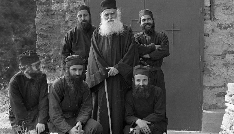 «Γέροντα μπορείτε να μας πείτε κάτι για την ευωδία του Αγίου Πνεύματος;»