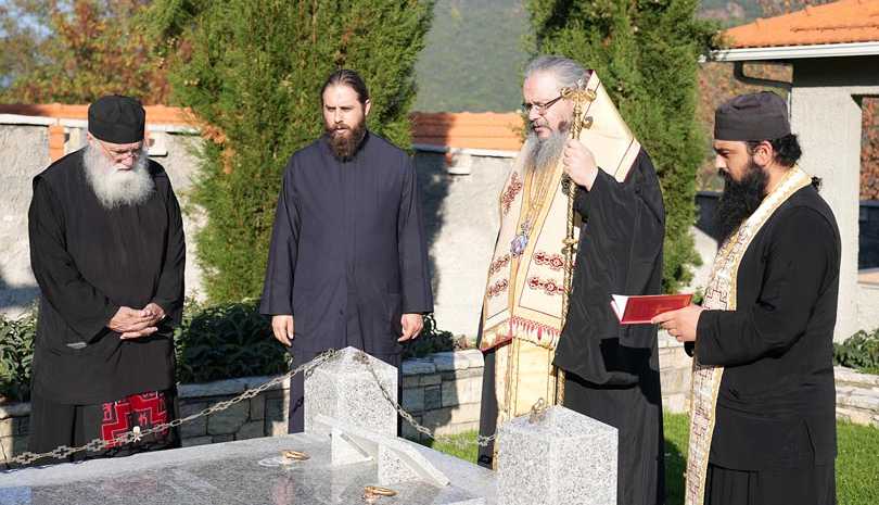 Ο Μητροπολίτης Λαρίσης κ. Ιερώνυμος τέλεσε τρισάγιο στη γερόντισσα Παϊσία