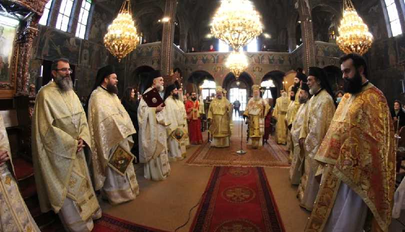Χαλκίδα : Αρχιερατικό συλλείτουργο και χειροτονία διακόνου στη Μητρόπολη Χαλκίδος