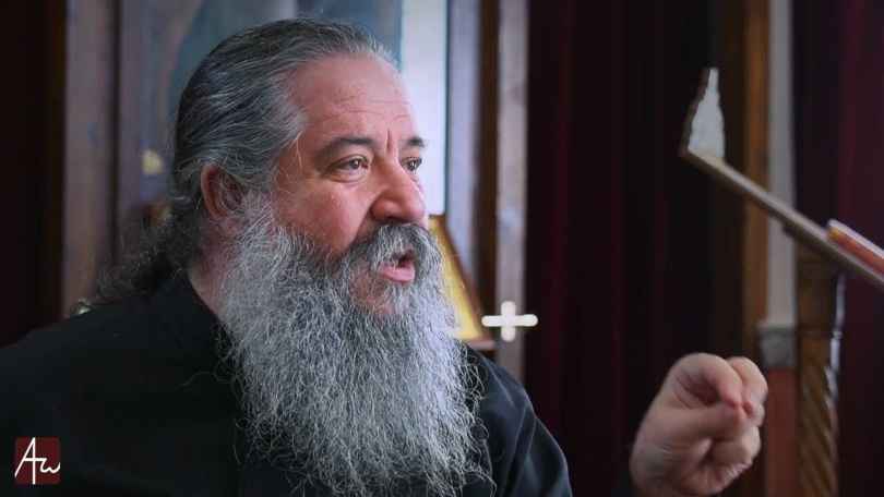 «Είμαστε ανίκητοι» - π. Γεώργιος Σχοινάς
