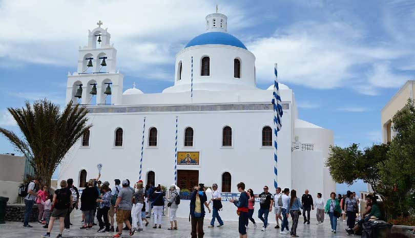 Η θαυματουργική εύρεση της Παναγίας της Πλατσανής στην Οία της Σαντορίνης (31/03/23)
