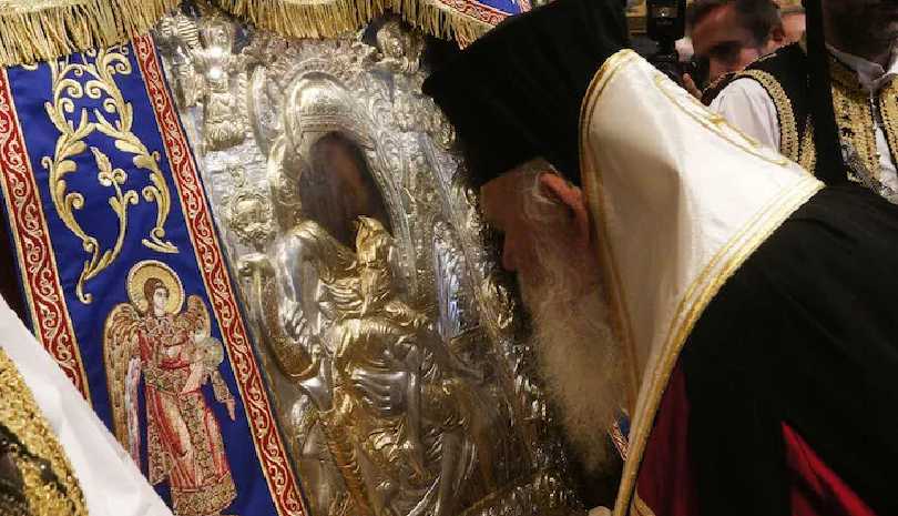 Πλήθος κόσμου στην Παναγία Άξιον Εστί