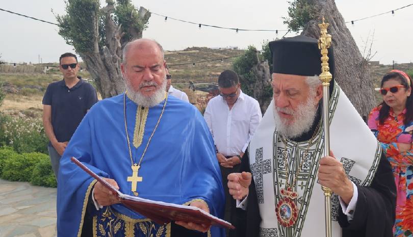 Θυρανοίξια ιερού Παρεκκλησίου του Ταξιάρχου Μιχαήλ και του Αγίου Μεγαλομάρτυρος Γεωργίου στη Μύκονο