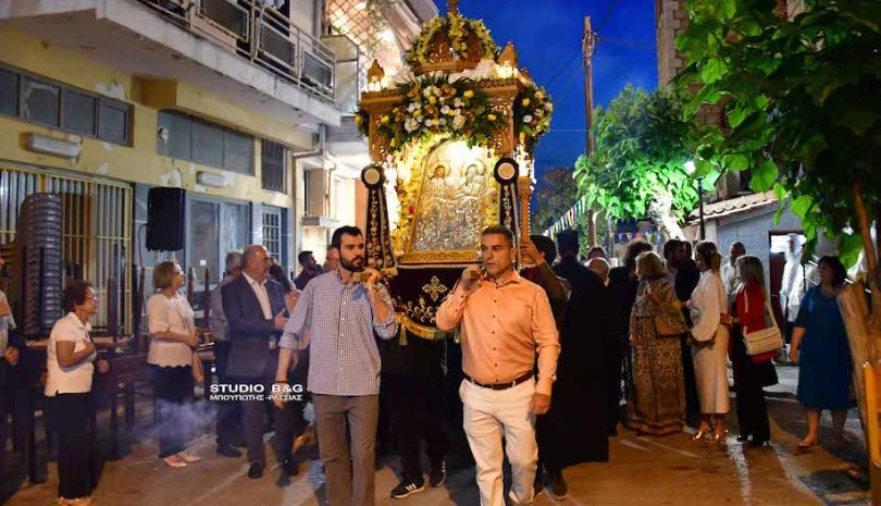 Αρχιερατικός Εσπερινός στην Αγία Τριάδα Ναυπλίου
