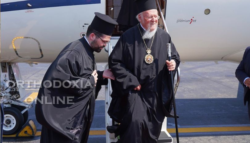 Η Άφιξη του Οικουμενικού Πατριάρχη στο Αεροδρόμιο "Μακεδονία" (ΦΩΤΟ)