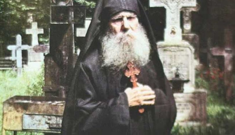 Γέροντας Παΐσιος της Σίχλας: Να μην ελπίζουμε στους ανθρώπους, αλλά μόνο στον Θεό