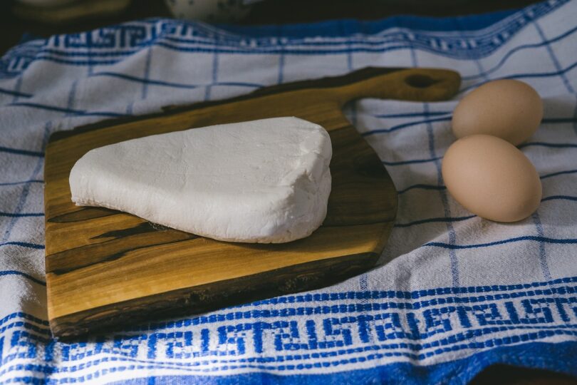 Αυγά και τυρί