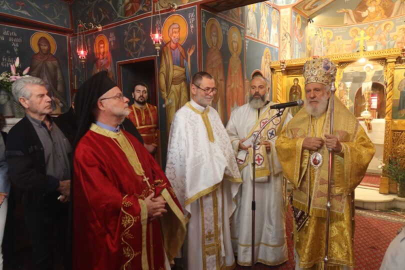 Χειροτονία πρεσβυτέρου τέλεσε ο Μητροπολίτης Σύρου