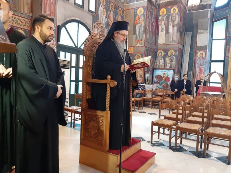 Ο Μητροπολίτης Λαρίσης στον Κοιμητηριακό Ναό Αναστάσεως του Λαζάρου Λαρίσης