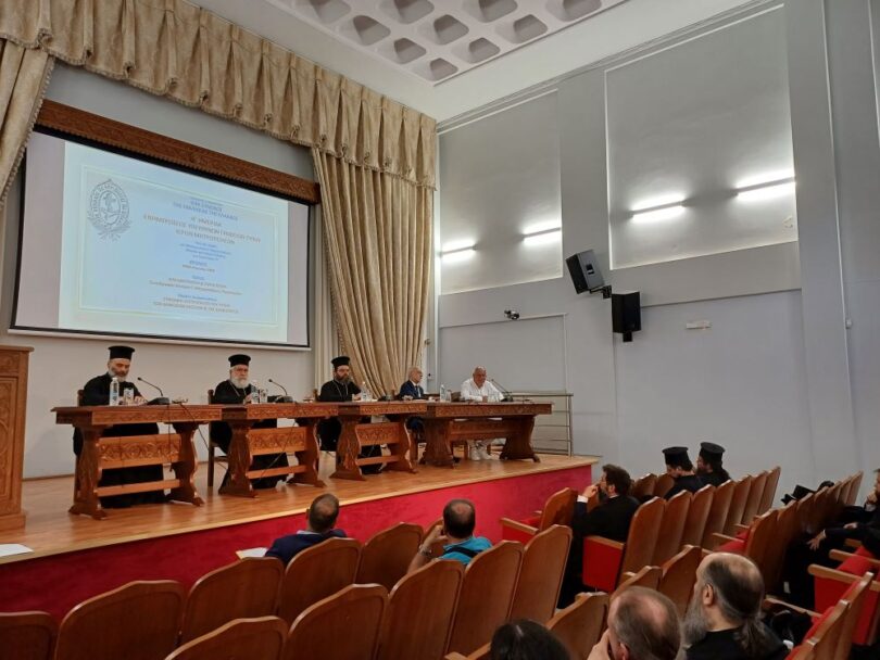 H Ιερά Σύνοδος για τις ιστοσελίδες εκ­κλη­σι­α­στι­κών φο­ρέ­ων, κλη­ρι­κών και μο­να­χών