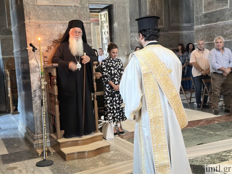 Παράκληση από τον Μητροπολίτη Θηβών για την διάσωση της Μονής Οσίου Λουκά από την πυρκαγιά