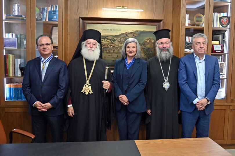 O Πατριάρχης Αλεξανδρείας Θεόδωρος, επίτιμος Δημότης Ρεθύμνου