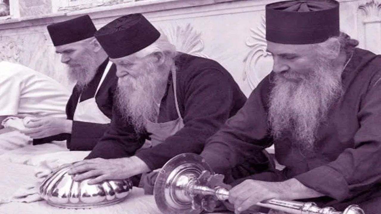 Άγιος Σωφρόνιος του Έσσεξ: Θα σώσει τελικά ο Θεός όλους τους ανθρώπους; - Πως θα γίνει η σωτηρία των ανθρώπων στην Ορθοδοξία.