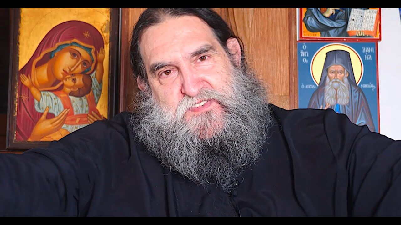π. Ευάγγελος Παπανικολάου