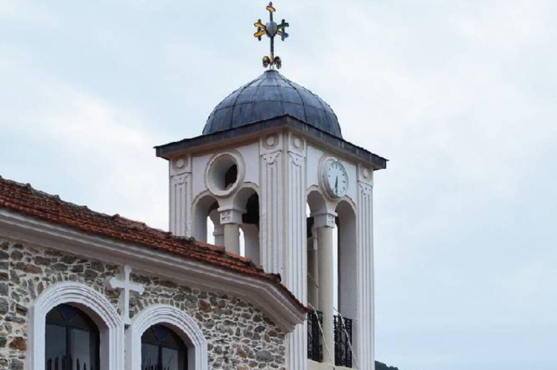 Καμπαναριό εκκλησίας