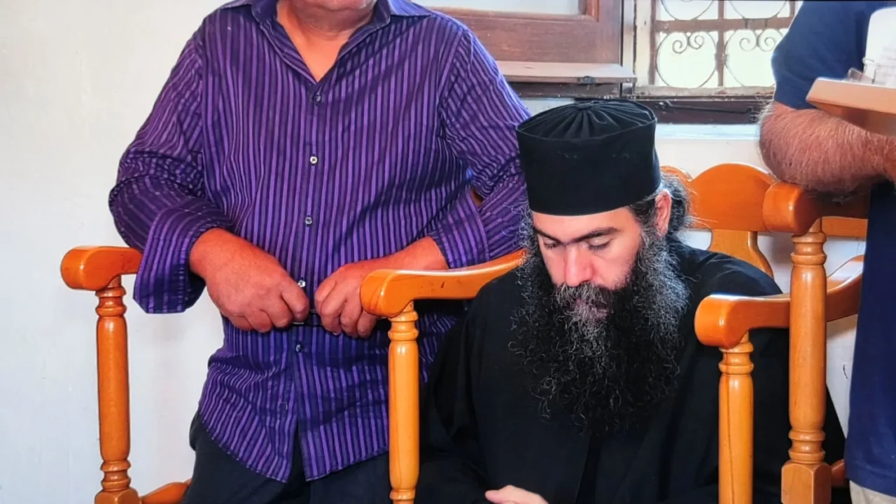 Σαν απλός πολίτης ο Τυχικός στην Κυριακάτικη λειτουργία